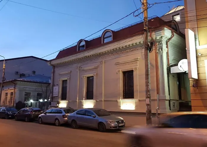 Arbans Elegant Apartment In The City Center Bucureşti